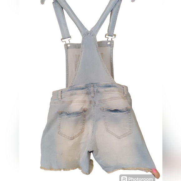 Girls shorts overall size small - Picture 2 of 6